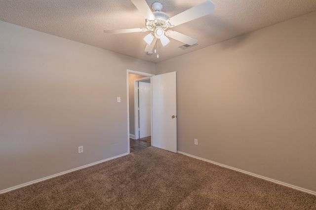 904 Parkhill Drive, Mansfield, TX 76063