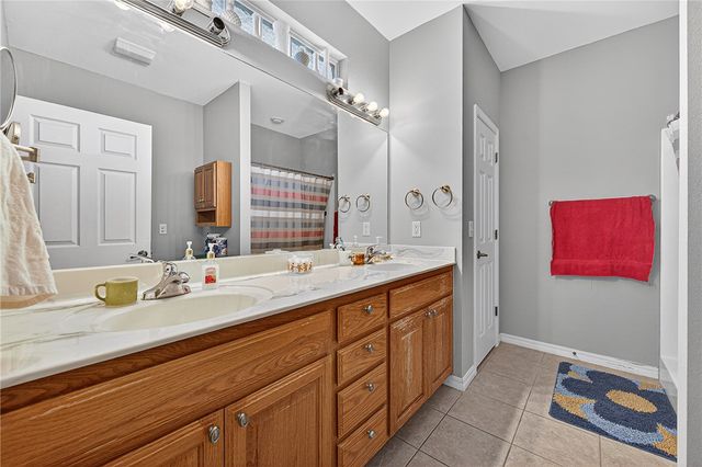 3 Eyemouth Drive, Bella Vista, AR 72715