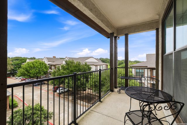 7342 Oak Manor Dr Apt 1308, San Antonio, TX 78229