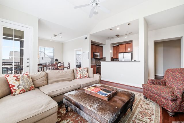7342 Oak Manor Dr Apt 1308, San Antonio, TX 78229