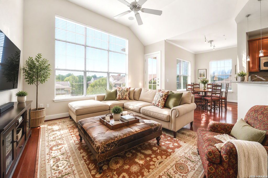 7342 Oak Manor Dr Apt 1308, San Antonio, TX 78229