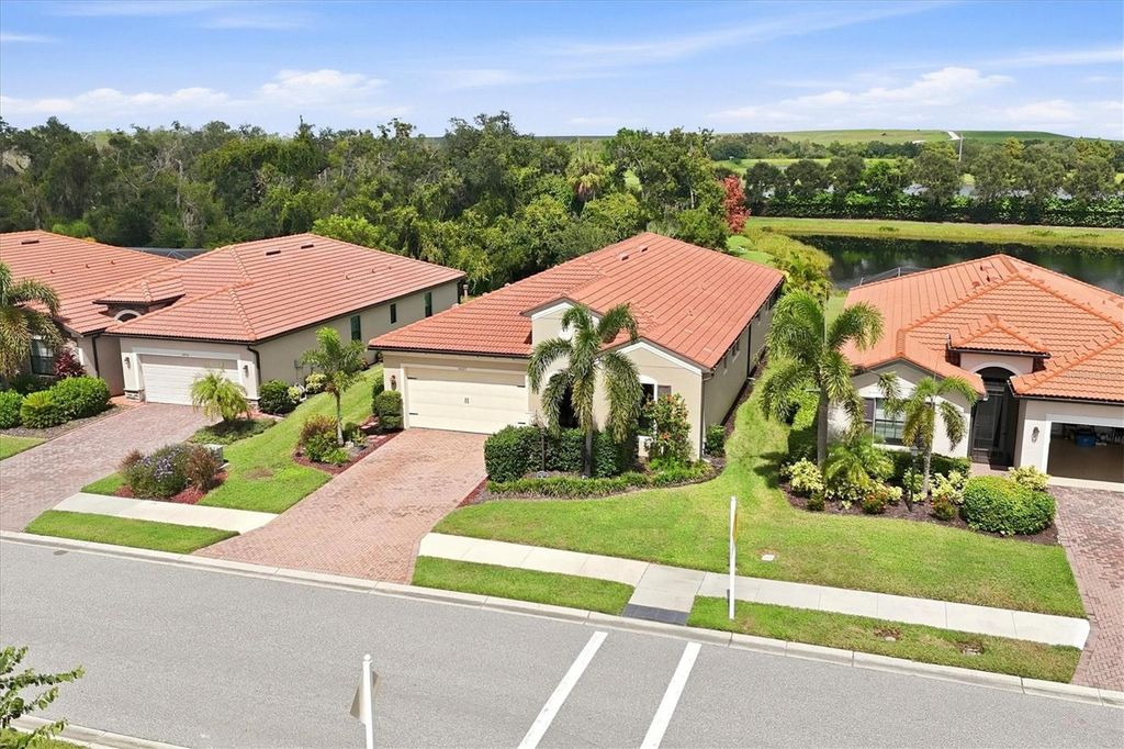 Image 1 of property listing at 10035 MARBELLA DRIVE, Bradenton, FL 34211