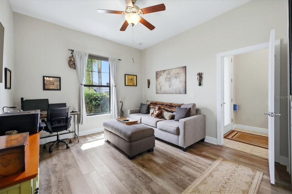 Image 24 of property listing at 10035 MARBELLA DRIVE, Bradenton, FL 34211