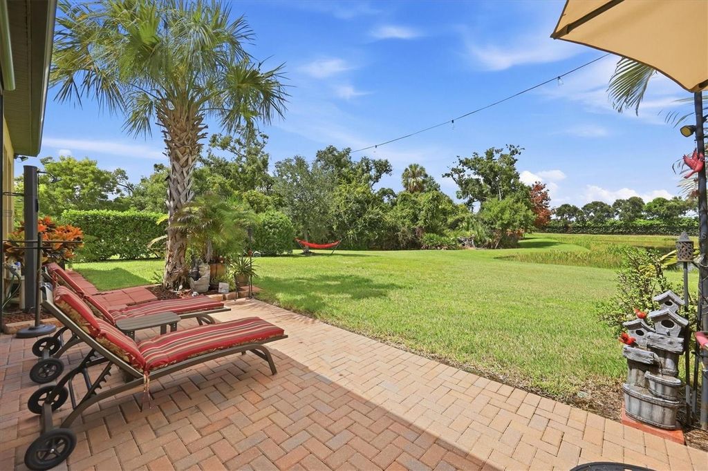 Image 32 of property listing at 10035 MARBELLA DRIVE, Bradenton, FL 34211