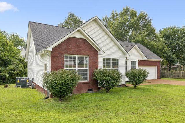 3106 Jeffrey Ct, Thompsons Station, TN 37179