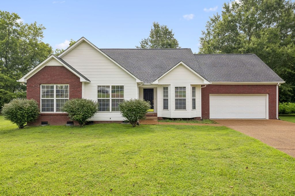 3106 Jeffrey Ct, Thompsons Station, TN 37179