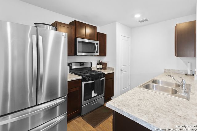 10031 Side Oats, San Antonio, TX 78254