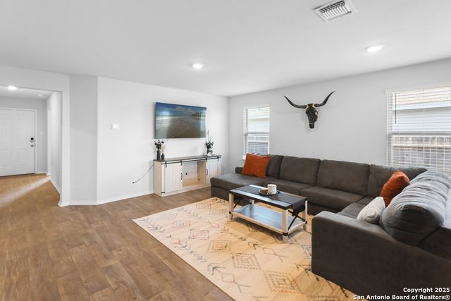 10031 Side Oats, San Antonio, TX 78254