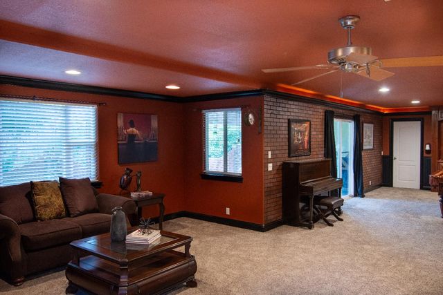 3388 Sudbury Rd, Cameron Park, CA 95682