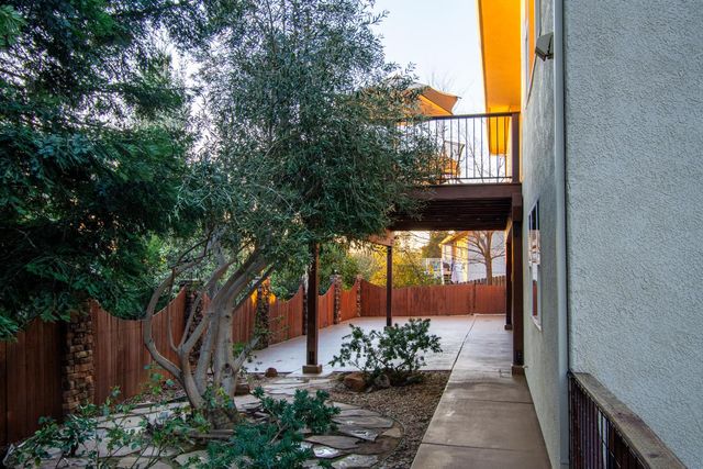 3388 Sudbury Rd, Cameron Park, CA 95682