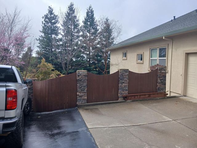 3388 Sudbury Rd, Cameron Park, CA 95682