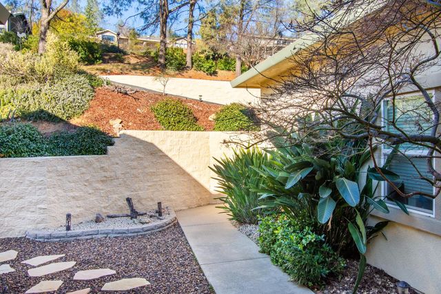 3388 Sudbury Rd, Cameron Park, CA 95682