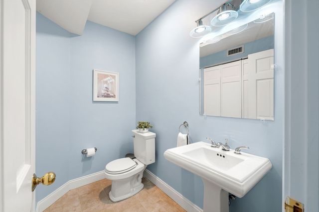 141 Washington St 3, Salem, MA 01970