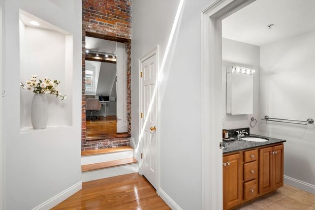 141 Washington St 3, Salem, MA 01970