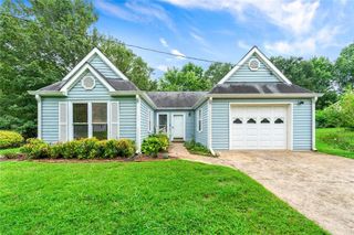 926 River Rock Drive, Woodstock, GA 30188