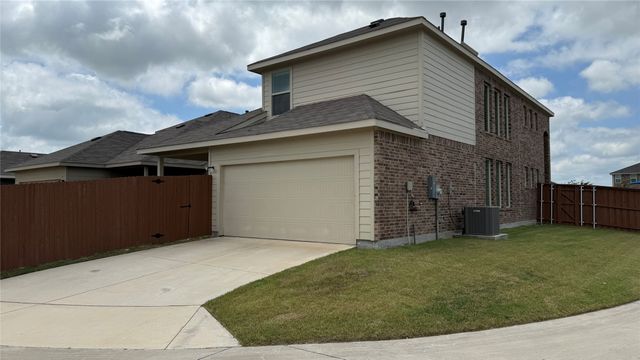 3750 Honey Daisy Drive, Crandall, TX 75114