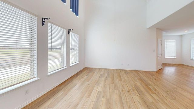 3750 Honey Daisy Drive, Crandall, TX 75114