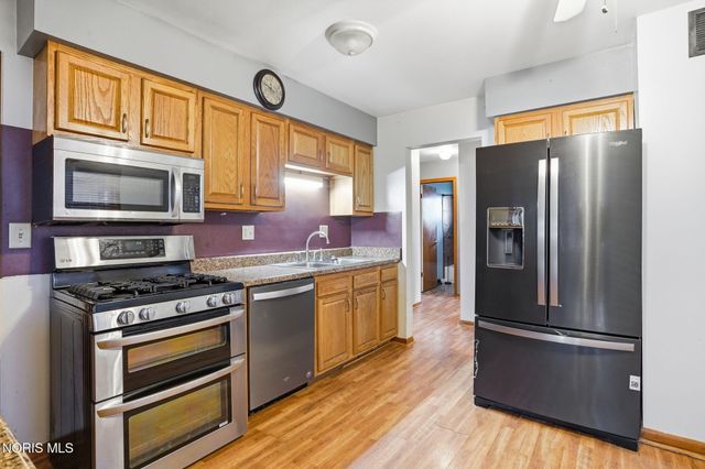 323 W Bigelow Avenue, Findlay, OH 45840