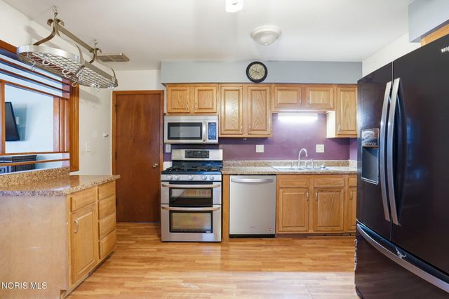 323 W Bigelow Avenue, Findlay, OH 45840