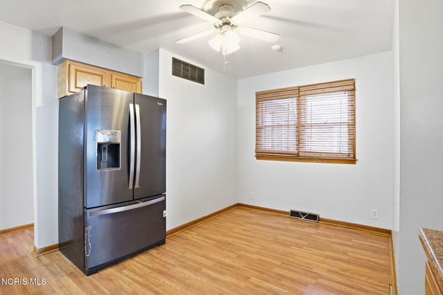 323 W Bigelow Avenue, Findlay, OH 45840