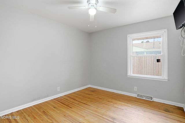 323 W Bigelow Avenue, Findlay, OH 45840