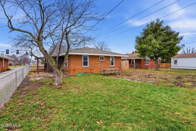 323 W Bigelow Avenue, Findlay, OH 45840