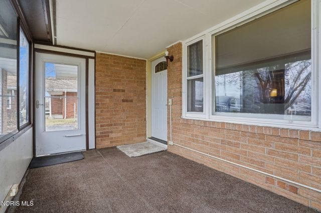 323 W Bigelow Avenue, Findlay, OH 45840