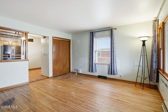 323 W Bigelow Avenue, Findlay, OH 45840