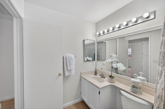 4 SAN ROGUE Ct, Sacramento, CA 95823