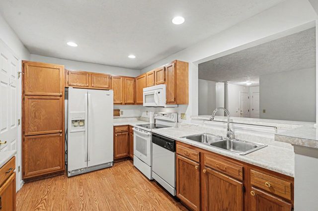 604 Fawn Run Drive, 13A, Cold Spring, KY 41076