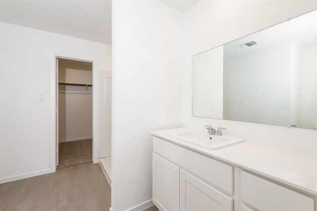 12516 Huntington Ridge Way, Yukon, OK 73099