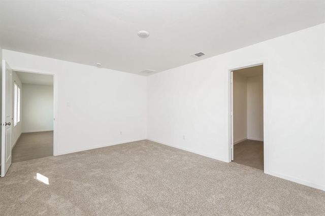 12516 Huntington Ridge Way, Yukon, OK 73099