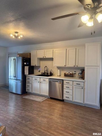 16379 N Sand Road, Fulton, IL 61252