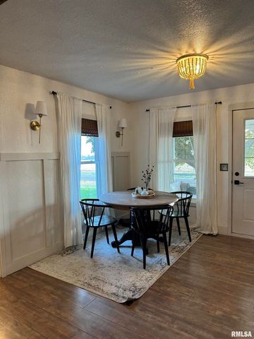 16379 N Sand Road, Fulton, IL 61252