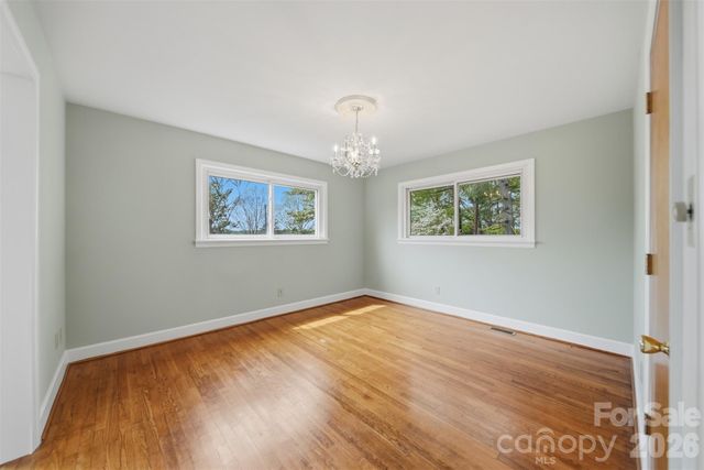 2754 Fairwood Drive, Hudson, NC 28638