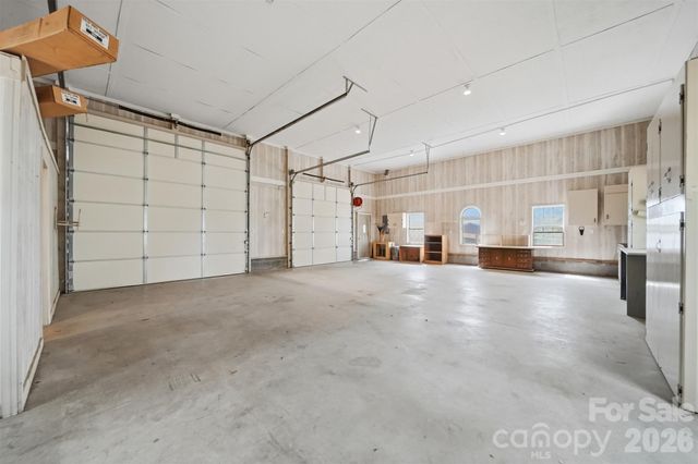 2754 Fairwood Drive, Hudson, NC 28638