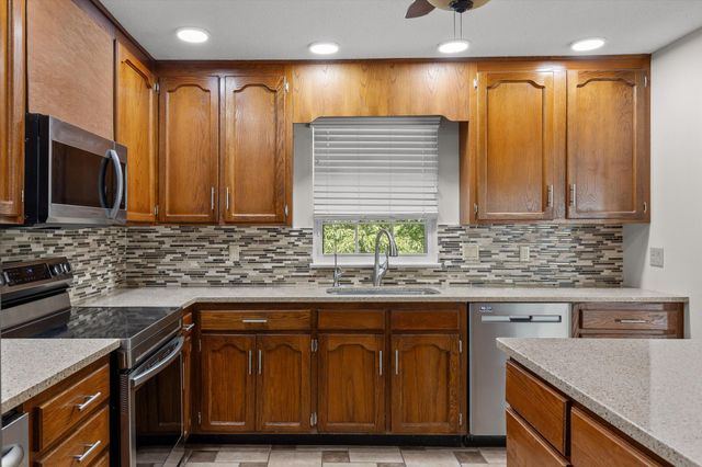 21 Bohr Drive, Chattanooga, TN 37415