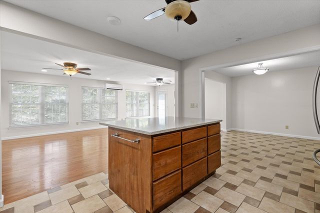 21 Bohr Drive, Chattanooga, TN 37415