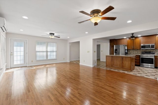 21 Bohr Drive, Chattanooga, TN 37415