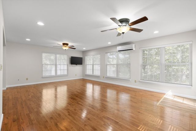 21 Bohr Drive, Chattanooga, TN 37415
