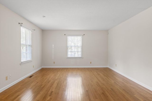 21 Bohr Drive, Chattanooga, TN 37415