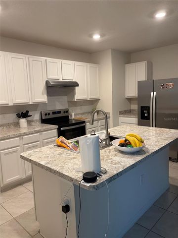 1360 BERRY LANE, Davenport, FL 33837