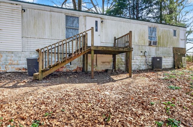 285 George Akins Rd, Westmoreland, TN 37186