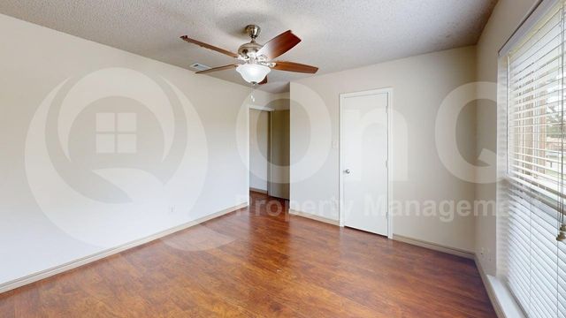 3000 Timothy Lane, Euless, TX 76039