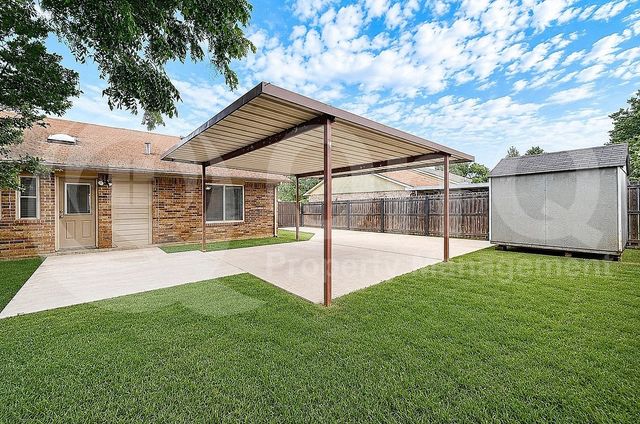 3000 Timothy Lane, Euless, TX 76039