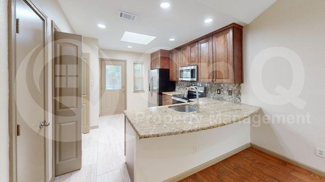3000 Timothy Lane, Euless, TX 76039