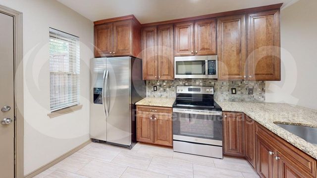 3000 Timothy Lane, Euless, TX 76039