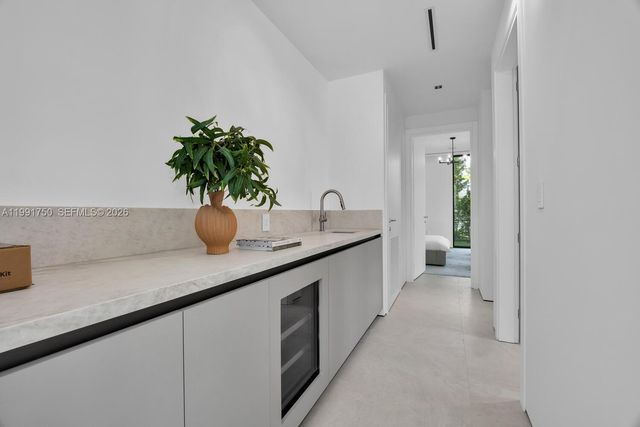 7901 SW 120th St, Pinecrest, FL 33156