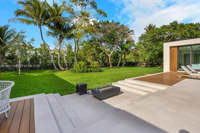 7901 SW 120th St, Pinecrest, FL 33156