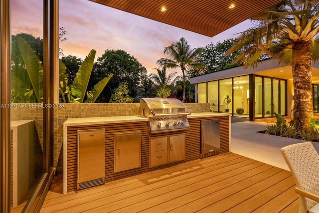 7901 SW 120th St, Pinecrest, FL 33156